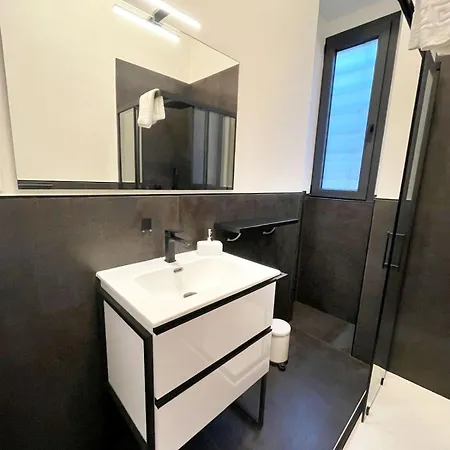 Urban Loft 55 *