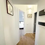Urban Loft 55 *