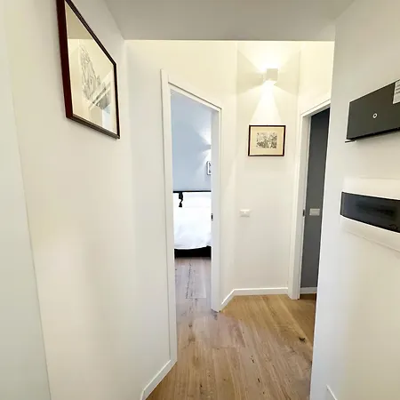 Urban Loft 55 *